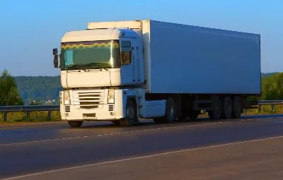 Adana ile Çağlayancerit Arası Öğrenci Eşyası Taşıma